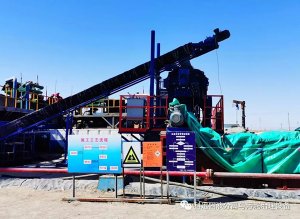 新疆克拉瑪依瑪湖油田含油污泥處理系統案例現場