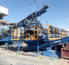 新疆克拉瑪依油田鉆井廢棄物處理系統案例現場